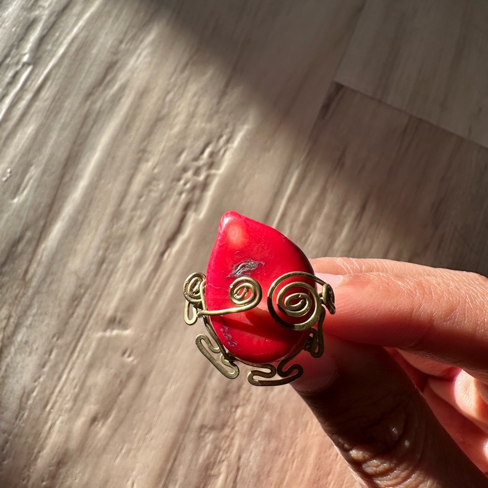 Gold Swirl Red Stone Ring